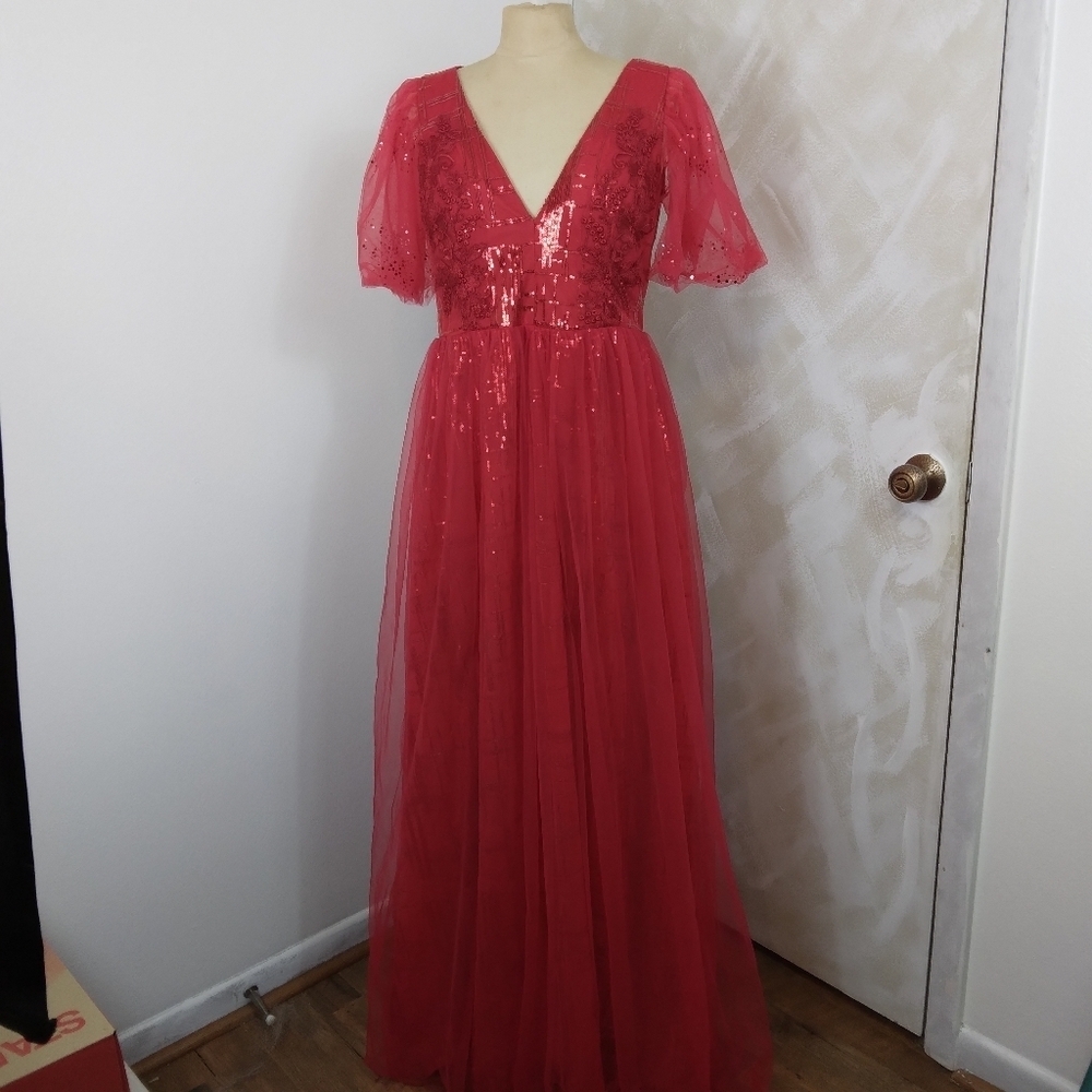 Giffniseti Size XL Long Formal Red dress - Picture 2 of 16